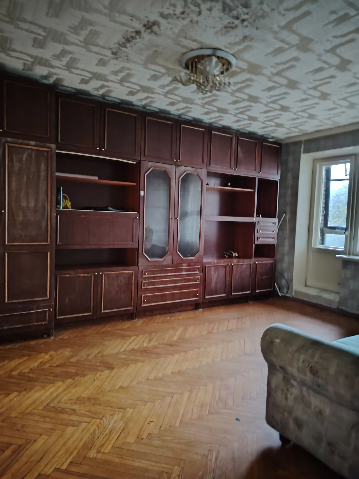 3-комнатная квартира возле Севастопольского парка